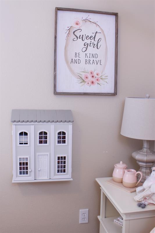 Handcrafted Dollhouse-Style Wall-Mounted Jewelry Organizer