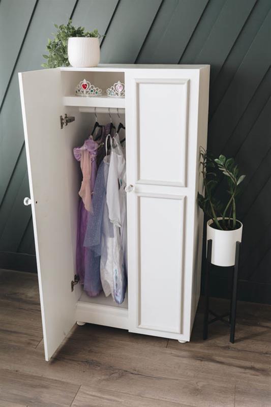Handcrafted Custom Wooden Wardrobe – Modern Elegant Storage Solution